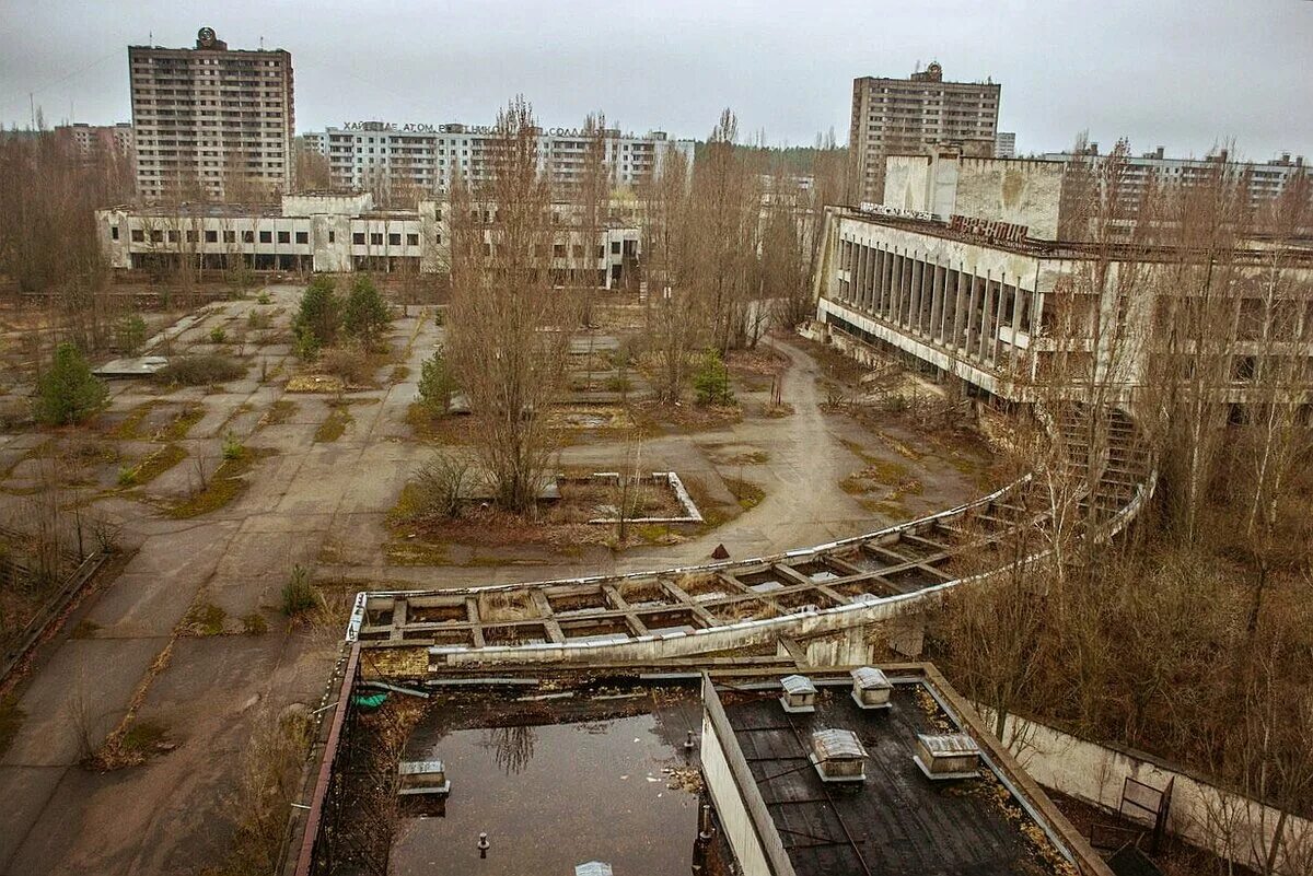 Чернобыль город Припять. Припять Украина город-призрак. Чернобыль город Припять сейчас. Город призрак Чернобыль Припять.