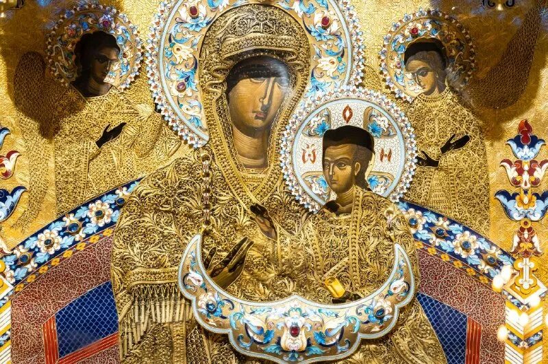 икона всецарица в москве в новоспасском монастыре. храм новоспасский монастырь икона всецарица. всецарица афонская икона. новоспасский монастырь икона всецарица. чудотворная икона всецарица в москве где находится.