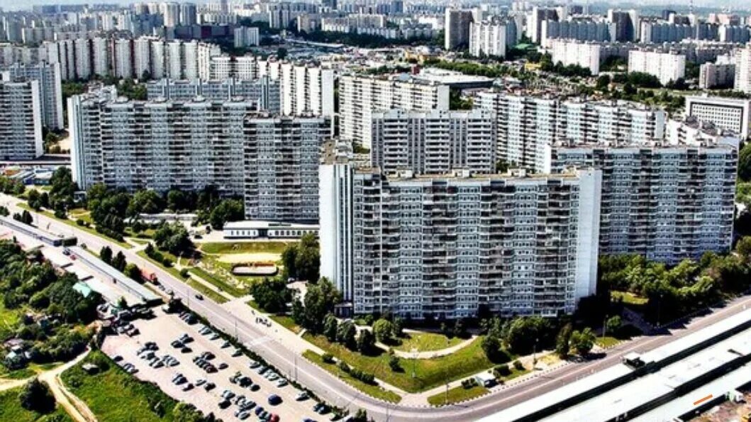 Пагөда на 10 в москве и московской. Зябликово 2000. Зябликово и Братеево. Зябликово район Москвы. Зябликово 2000 год.