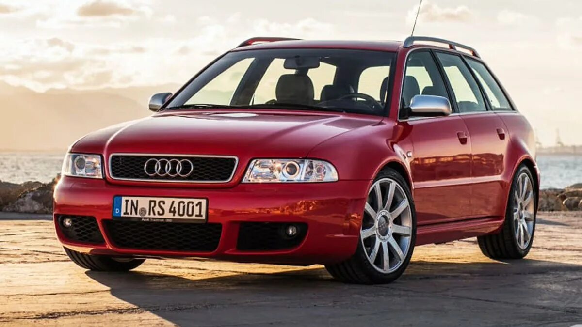 Купить ауди а 4 б 5. Ауди rs4 avant b5. Ауди рс4 Авант 2000. Audi rs4 универсал. Ауди а4 Авант универсал 2000.