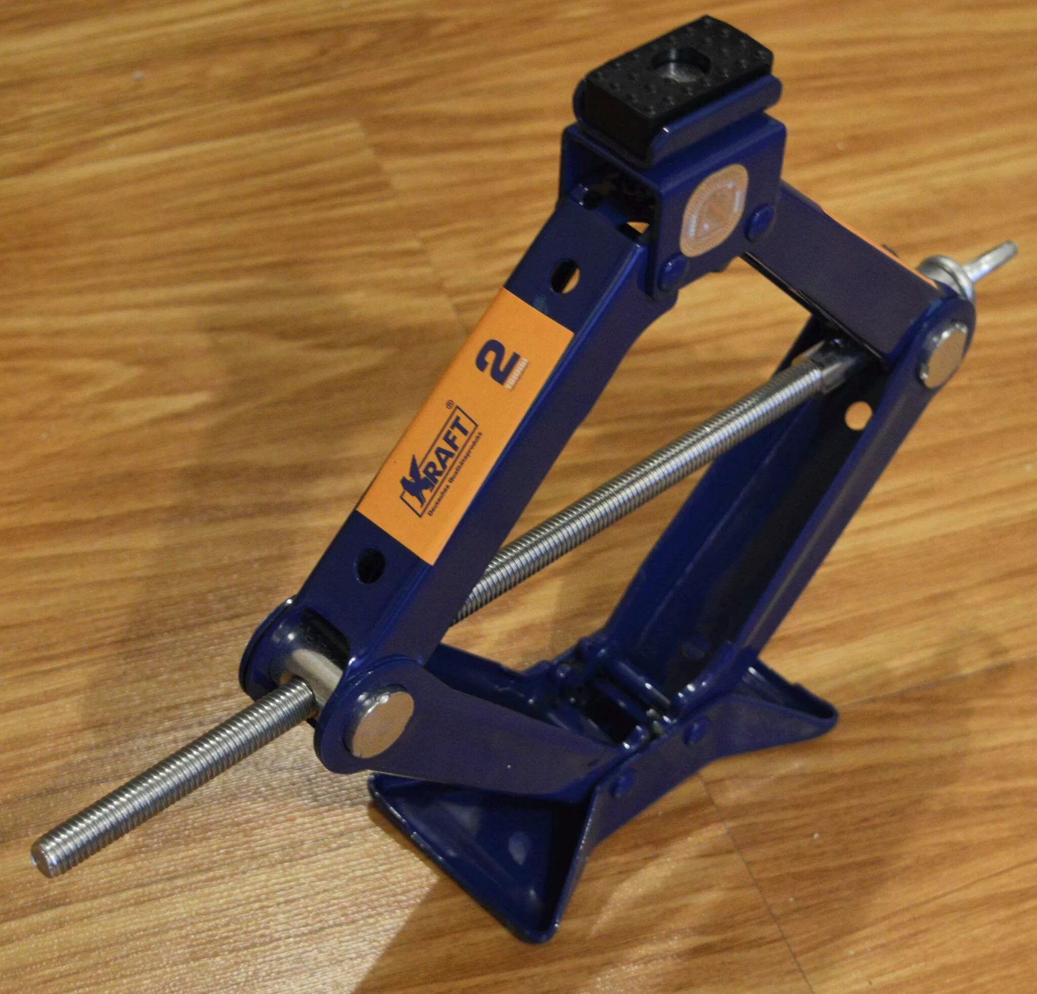 Kraft ромбический 2т 110мм-400мм ( kt800025 ). Домкрат эврика 100т er-81001. Домкрат автомагнат 3т. Домкрат подкатной сорокин 3т. Автодомкрат.