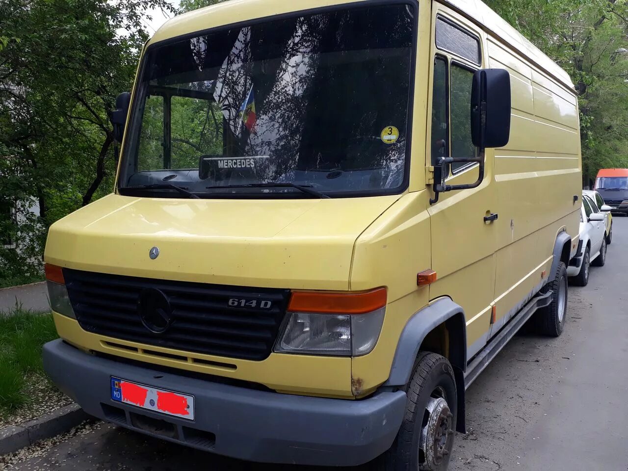 Mercedes benz vario 614d. Мерседес бенц 614d vario. Мерседес 614. Mercedes 614 d. Мерседес 614.