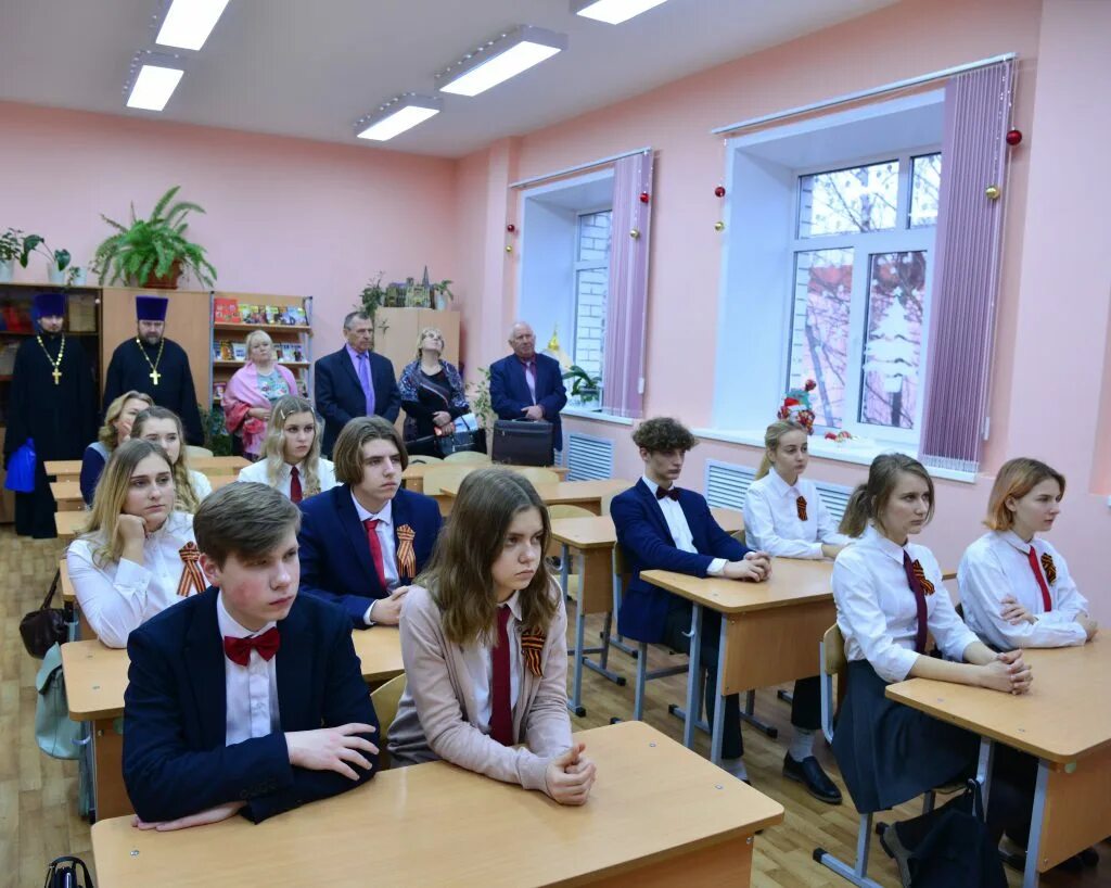 сенежская гимназия брянского района. сайт снежской гимназии. снежская гимназия п. путевская гимназия брянск. сайт снежской гимназии.