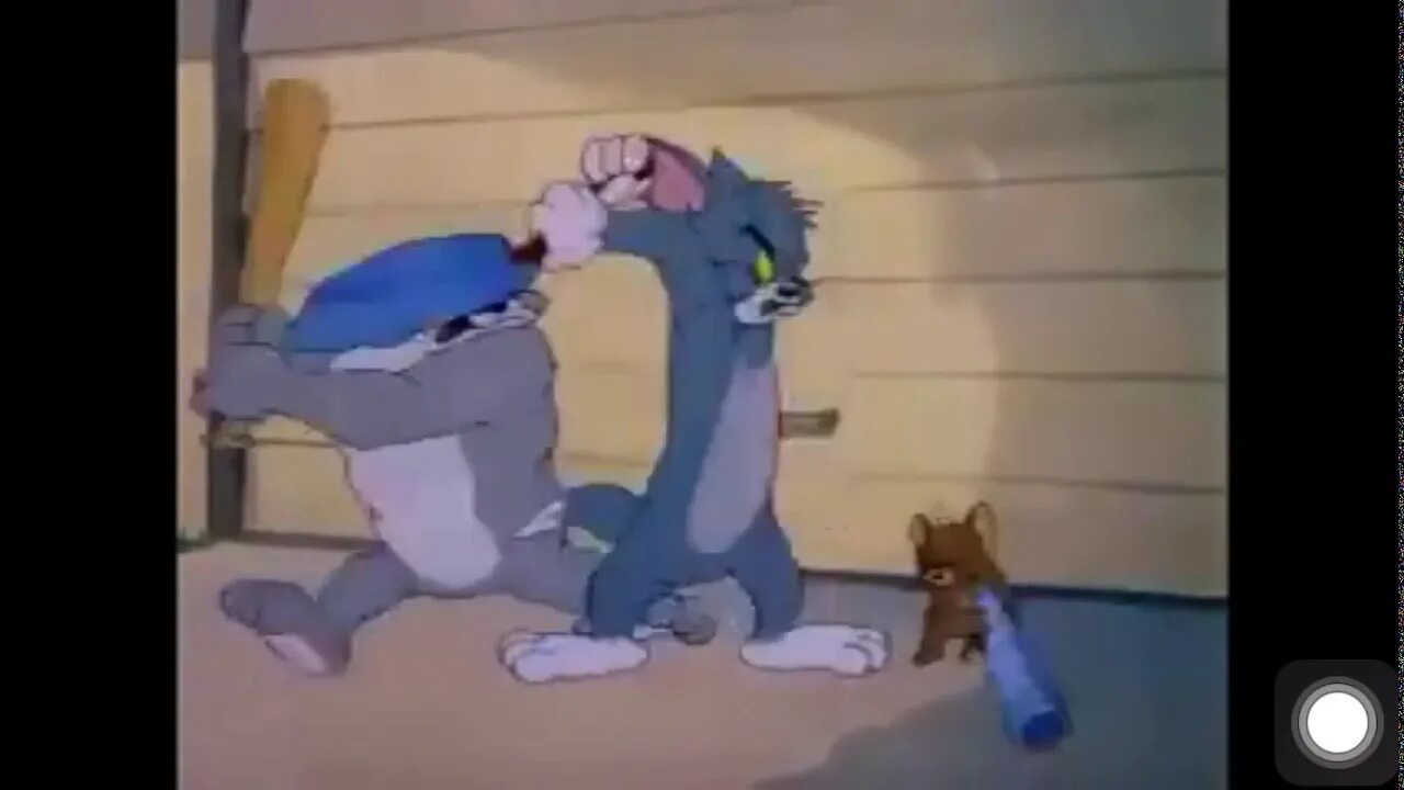 Ударил младшего брата