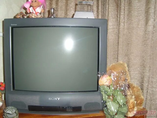 Видеодвойка сони тринитрон. Телевизор сони тринитрон 72. Sony Trinitron телевизор 2001 год. Телевизор сони тринитрон 72 см.