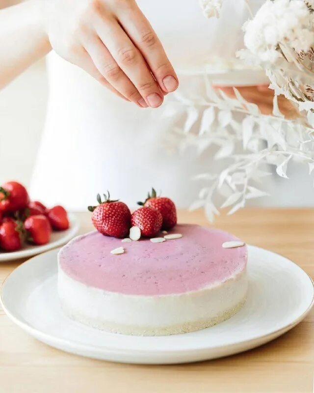 пп десерты. десерт а-ля птичье молоко. десерты без муки. кондитерские изделия из кокосовой стружки. конфеты из миндального жмыха.