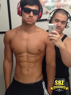 Straightboyz-net-Straight-Guys-With-Big-Cocks-Gay-For-Pay-Interracial-Hung-Amate