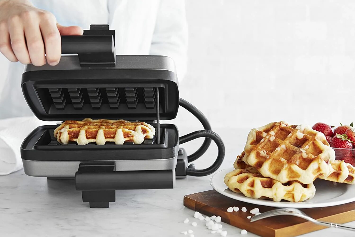 Waffle maker's. Вафельница Mini maker Waffle. Вафельница FRIFRI w102a. Электровафельница Rommelsbacher WA 1000/E. Вафельница 7400.