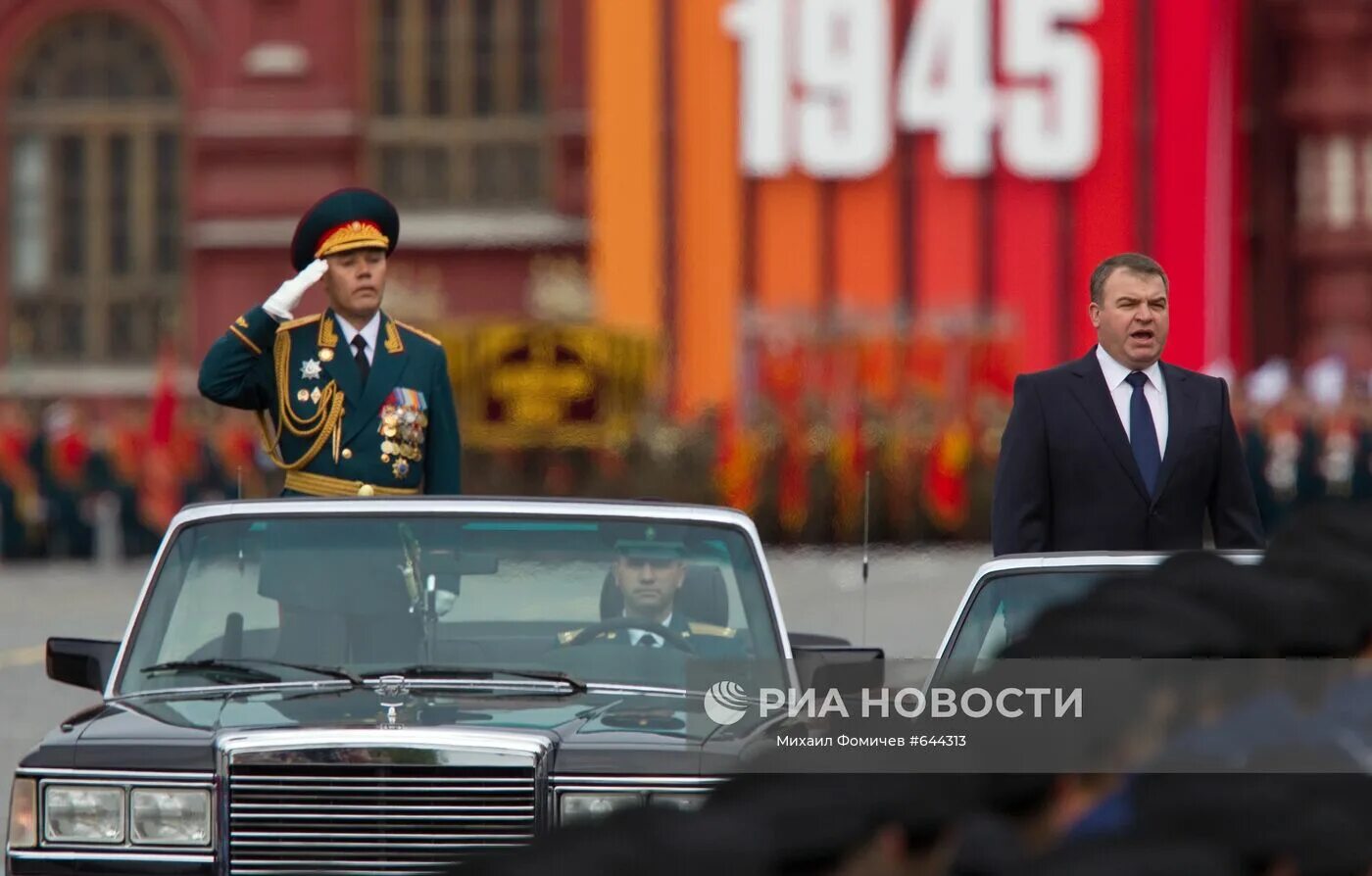 Командующий парадом победы на красной. Герасимов Валерий Васильевич парад Победы. Герасимов Валерий Васильевич на параде. Валерий Герасимов командует парадом. Герасимов Валерий Васильевич парад Победы 2021.