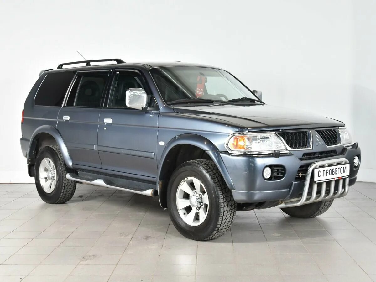 Купить мицубиси паджеро бензин. Pajero Sport 2005. Mitsubishi Pajero Sport 2005. Митсубиси Паджеро спорт 3.0 170л\с. Мицубиси Паджеро спорт 2005г.