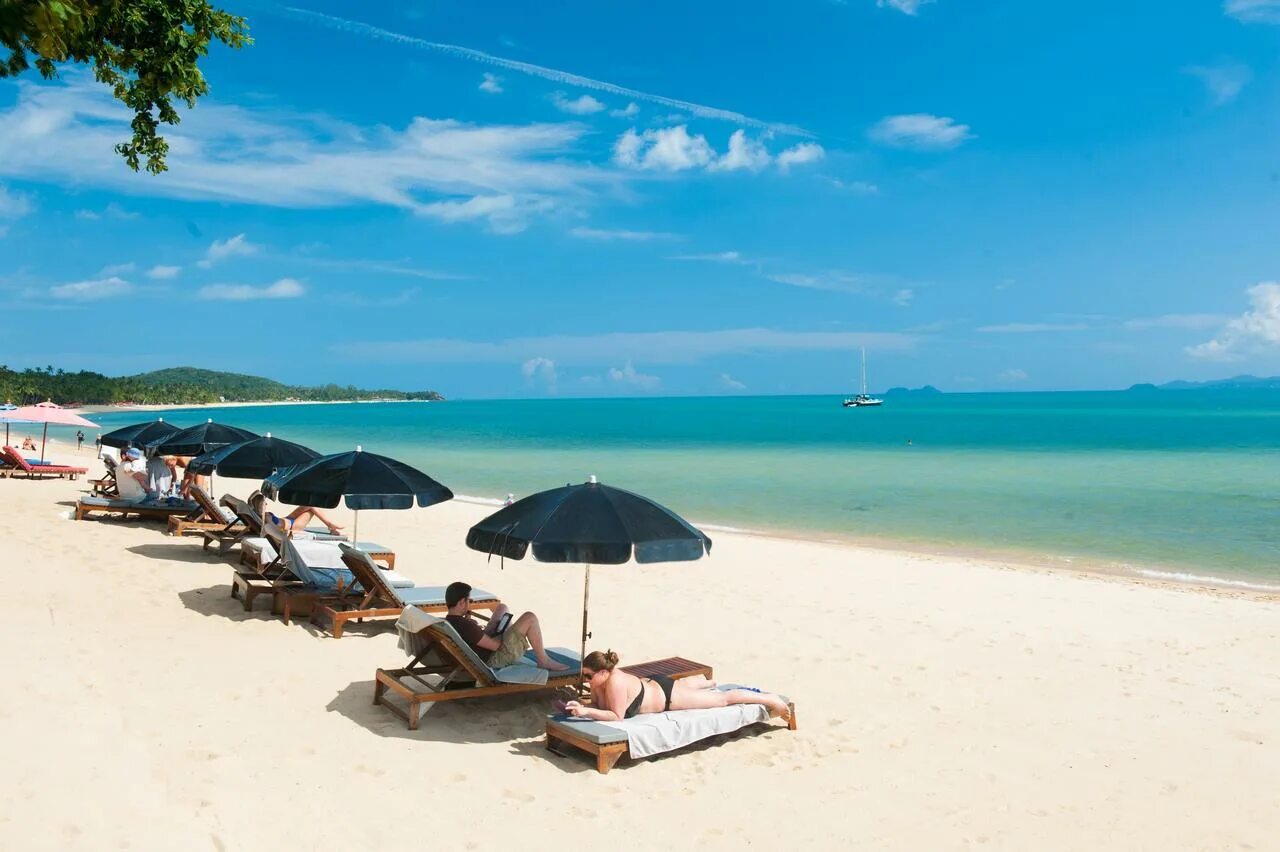 Экскурсия по отелю курорт чабана самуи. Маенам Самуи. Maenam Beach. Maenam Beach Samui. Самуи пляж три отеля.