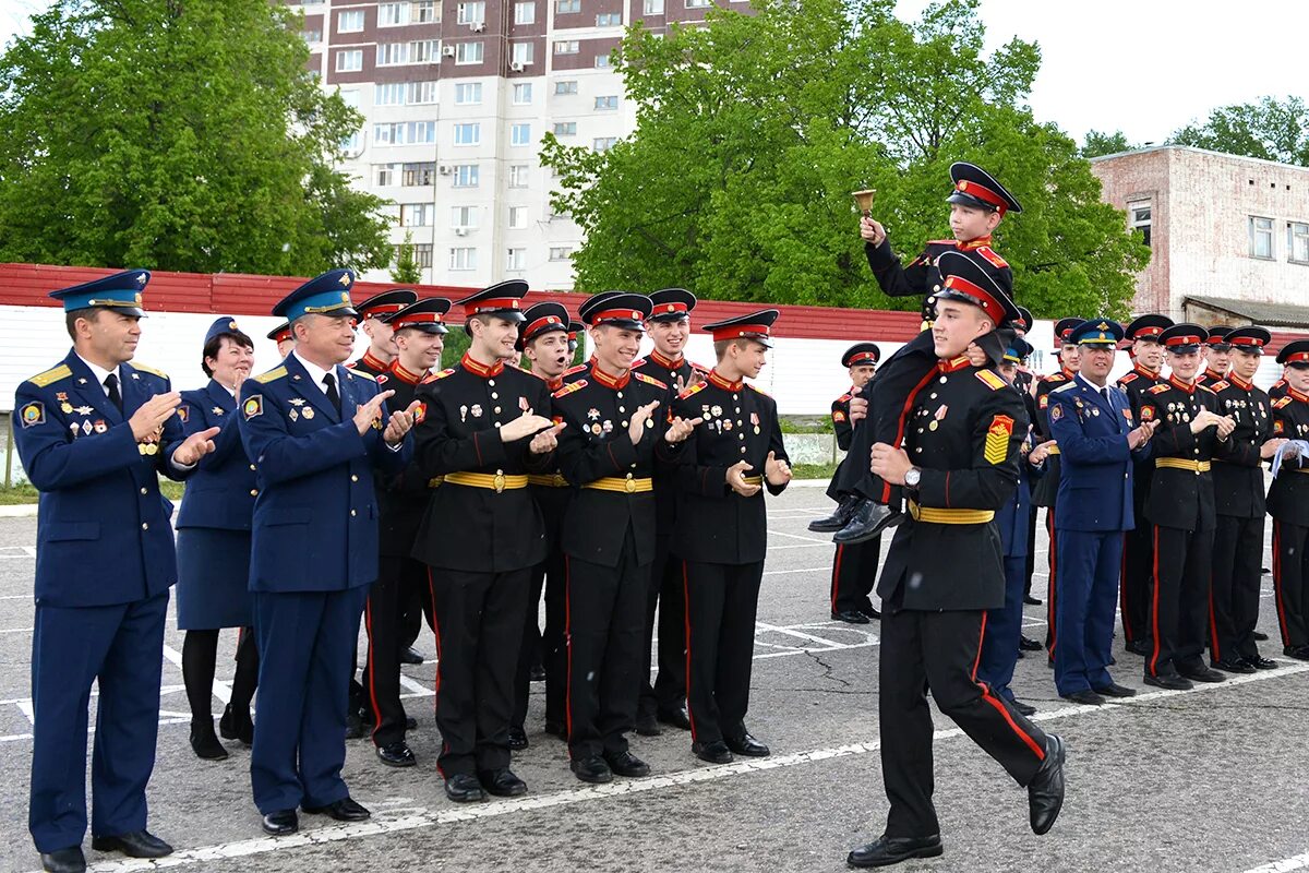 Ульяновское Суворовское военное училище. Суворовское училище Ульяновск. Гвардейское Суворовское военное училище УГСВУ. Гвардейское Суворовское военное училище в Ульяновске. Ульяновское суворовское училище сайт