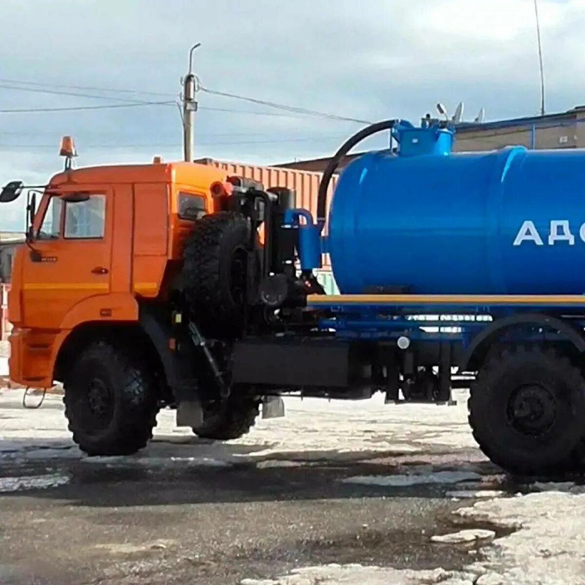 Водовоз какой. КАМАЗ 43118 АЦ водовозка. КАМАЗ водовоз КАМАЗ 43118 водовоз. МВ 10 КАМАЗ 43118. Автоцистерна для технической воды КАМАЗ 43118-1048-10 6х6..