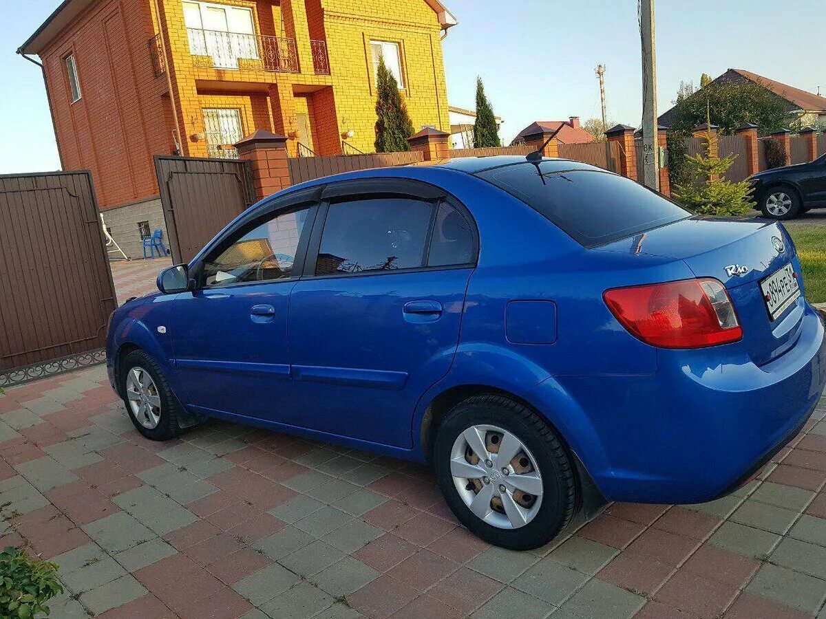 Kia Rio 2010 синий. Kia Rio 2010. Кия Рио 2010 седан. Kia Rio 2010 1.4. Киа рио хэтчбек с пробегом