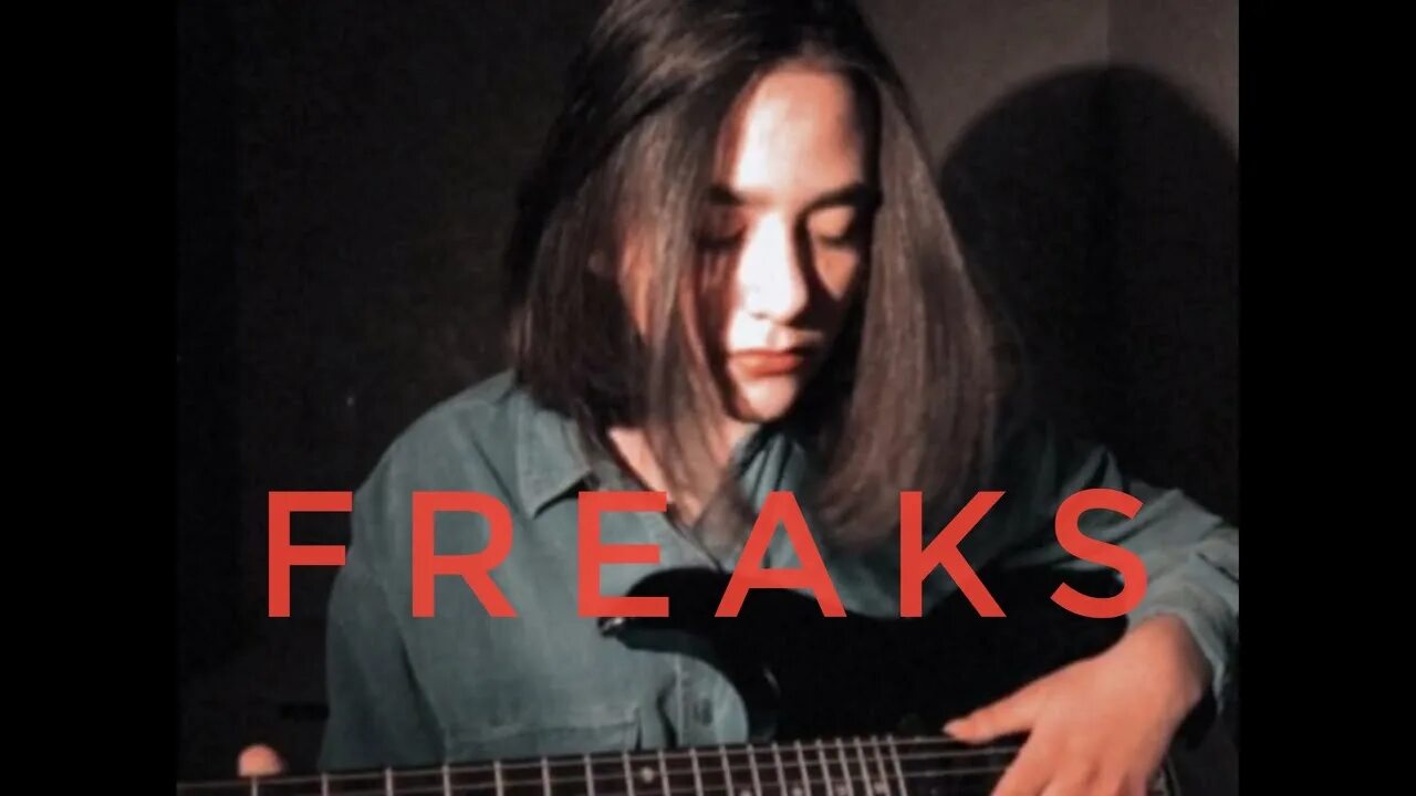 Freaks перевод песни на русский. Freaks обложка Surf. Freaks Surf Curse. Freaks Surf Curse табы. Freaks Surf Curse обложка.