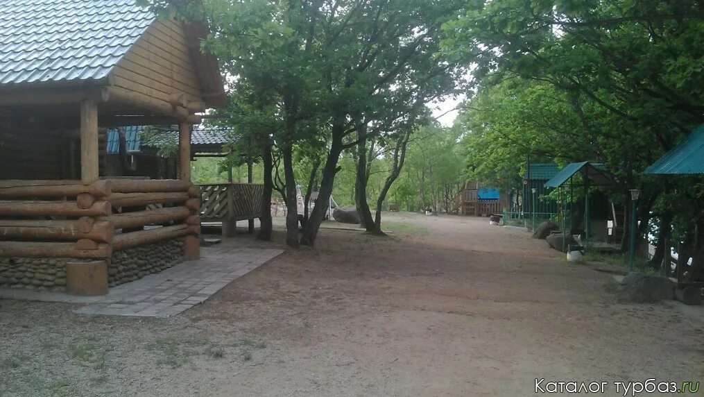 Камень рыболов пионер. В/ч 2097 камень рыболов. База отдыха навигатор 1 озеро ханка. Камень рыболов вч 2097. Форпост приморский край камень рыболов.