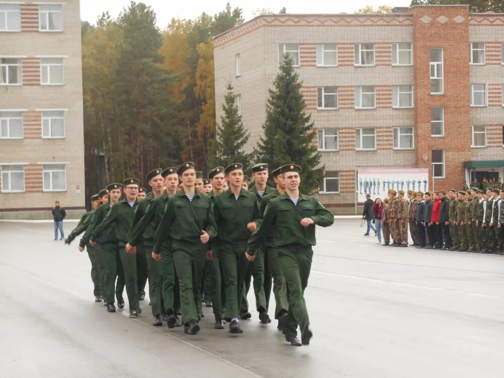 Сайт нввку новосибирское. НВВКУ. Высшее командное училище. НВВКУ Новосибирское высшее военное. Военное командное училище Новосибирск.