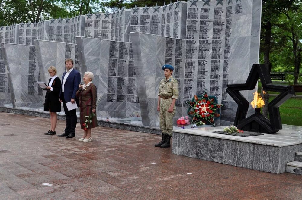 вечная память павшим в боях за родину. память павшим в боях. память героям. сохранение памяти о павших в сражениях. вечная память героям павшим в боях.