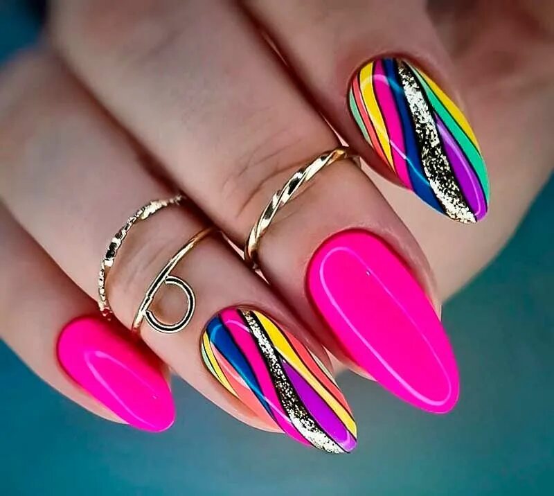 Красивые яркие летние ногти. Маникюр 2024 молодежные дизайн. Яркий абстрактный маникюр. Маникюр 2024 молодежные дизайн. Синий маникюр.