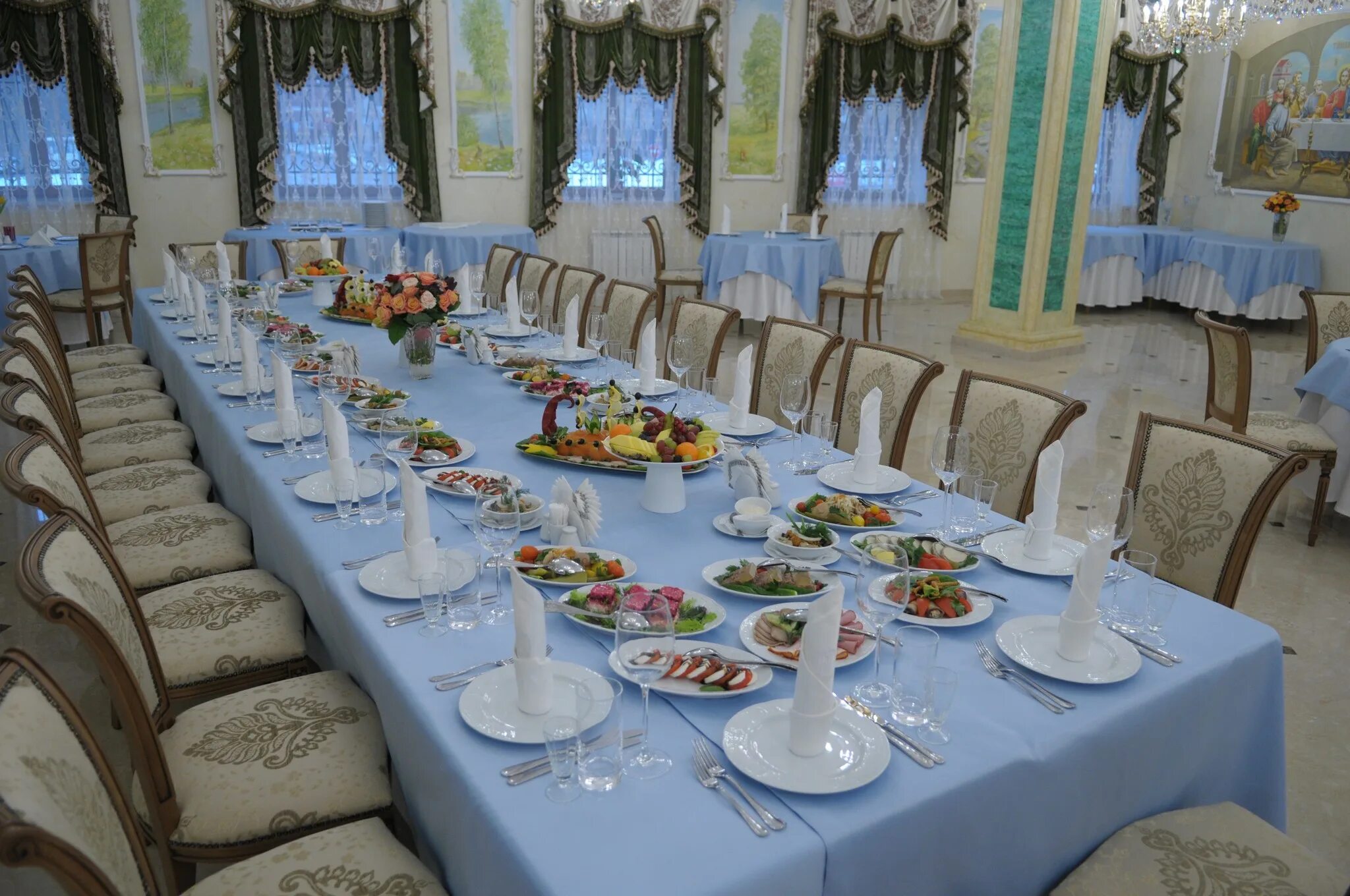 Живела сербия. Монастырь матроны московской гостиница. Шостьенский никольский ставропигиальный женский монастырь. Гостиница при храме москва. Гостиница вознесенская сергиев посад.