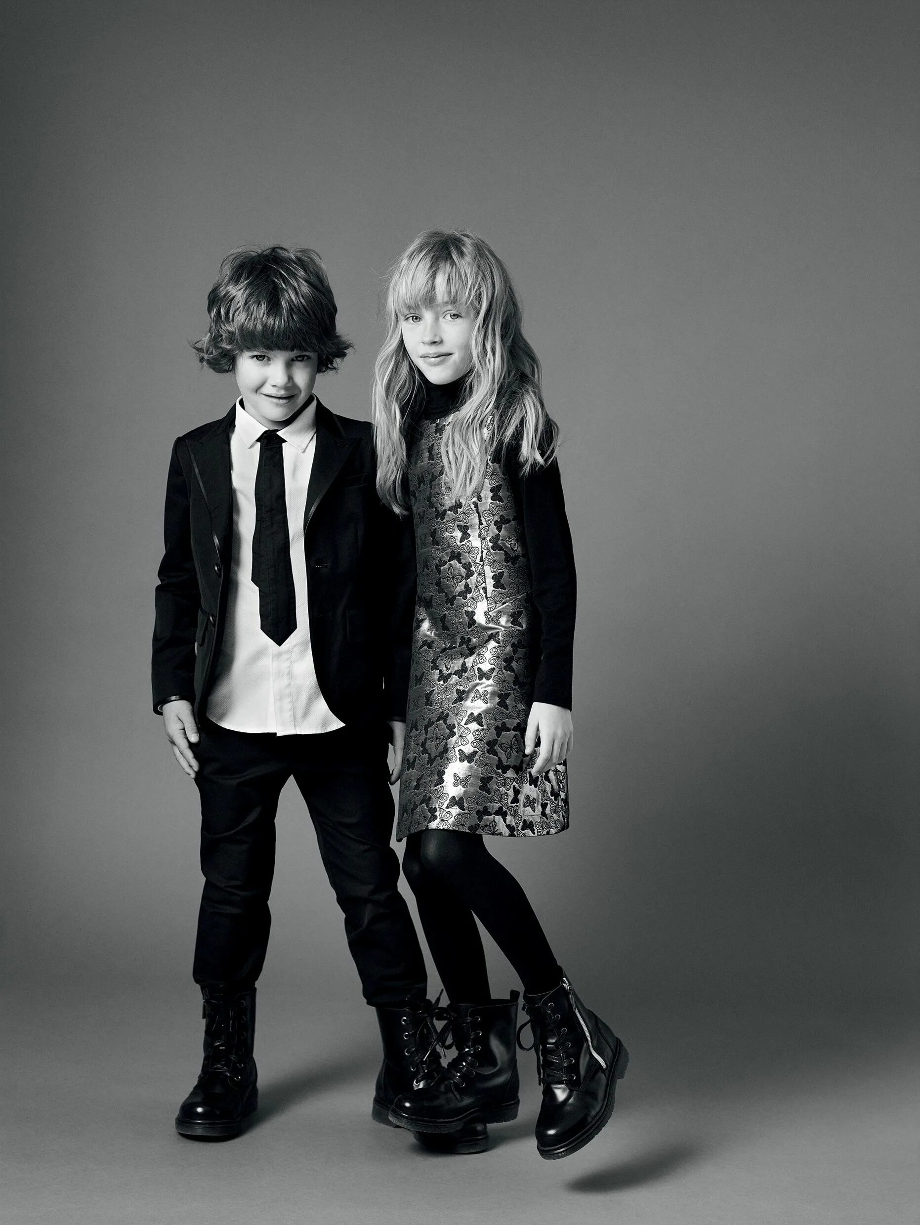 Армани для мальчиков. Армани джуниор. Armani junior. Малыш в армани. Junior republic одежда для мальчиков.