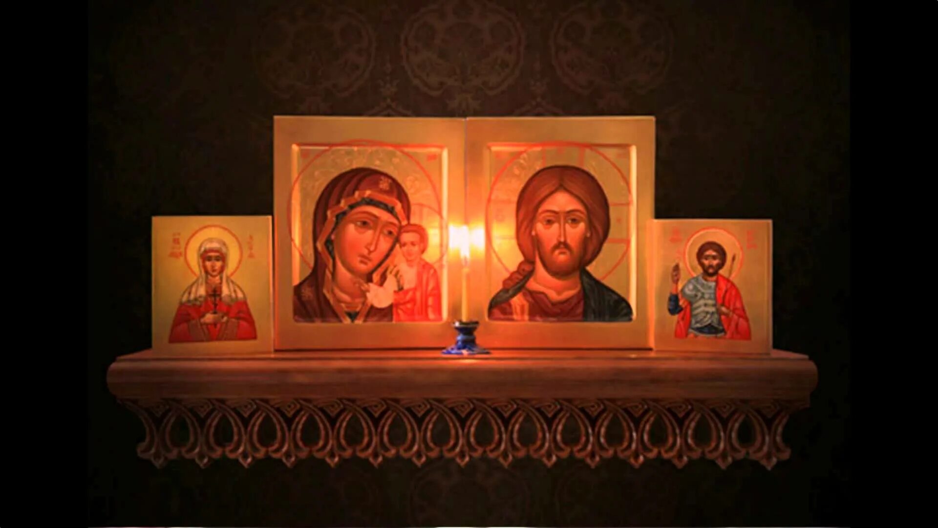 Иконы в квартире. Можно ли брать чужие иконы. Сувениры иконы черногория. Венчальная пара складень "казанская и спаситель". Домашний иконостас.