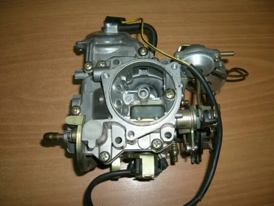 Пассат 1.8 карбюратор. Ossca 01703 карбюратор.