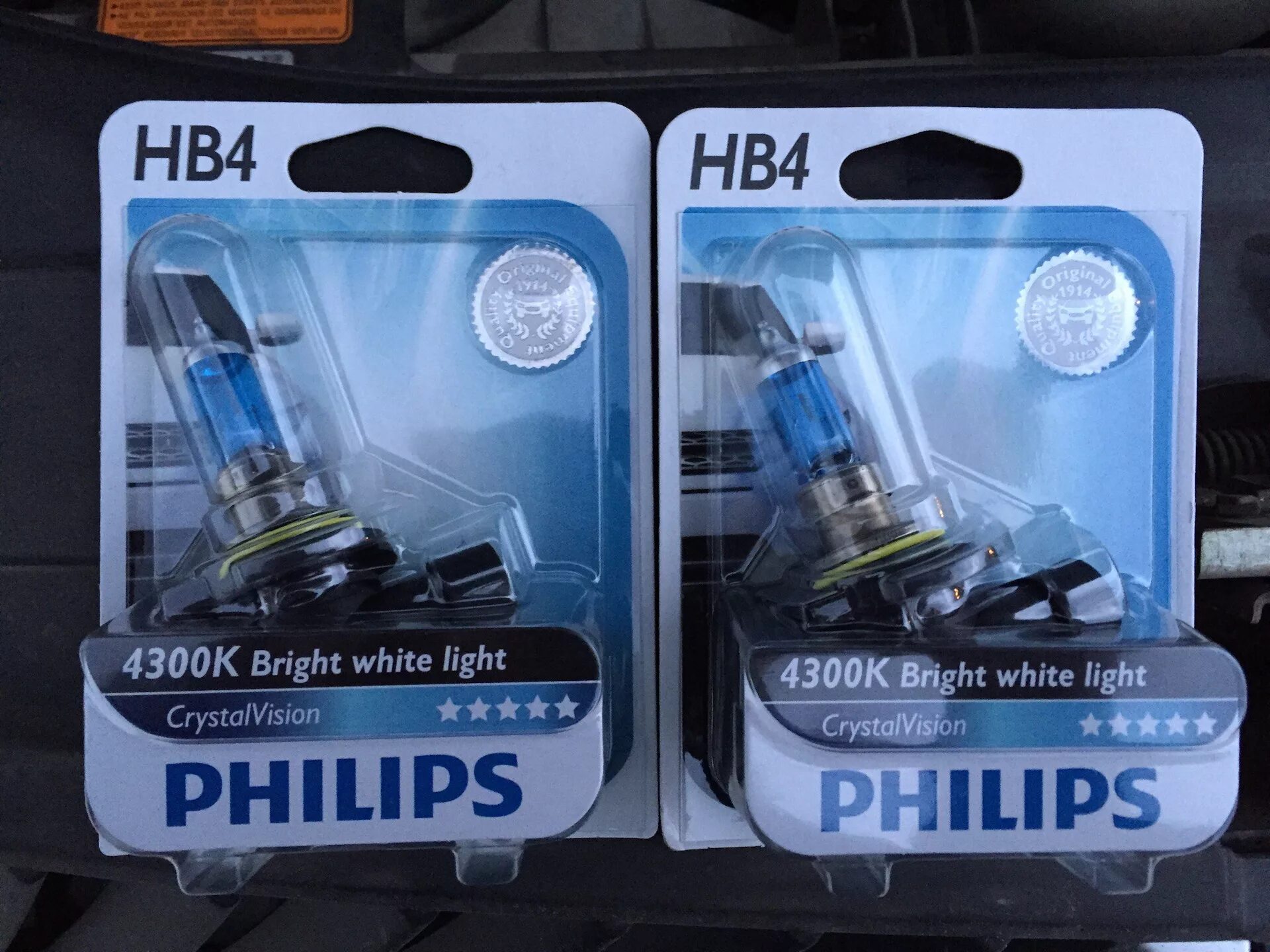 Лампа ближнего света митсубиси аутлендер 3. Лампы аутлендер 2011. Fukurou f1 hb4. Лампы аутлендер 2011. Лампы аутлендер 2011.