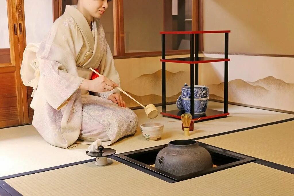Суть чайной церемонии. Сунская чайная церемония. Чайная церемония в Киото. Чайная церемония в Японии. Церемония чаепития в Японии.