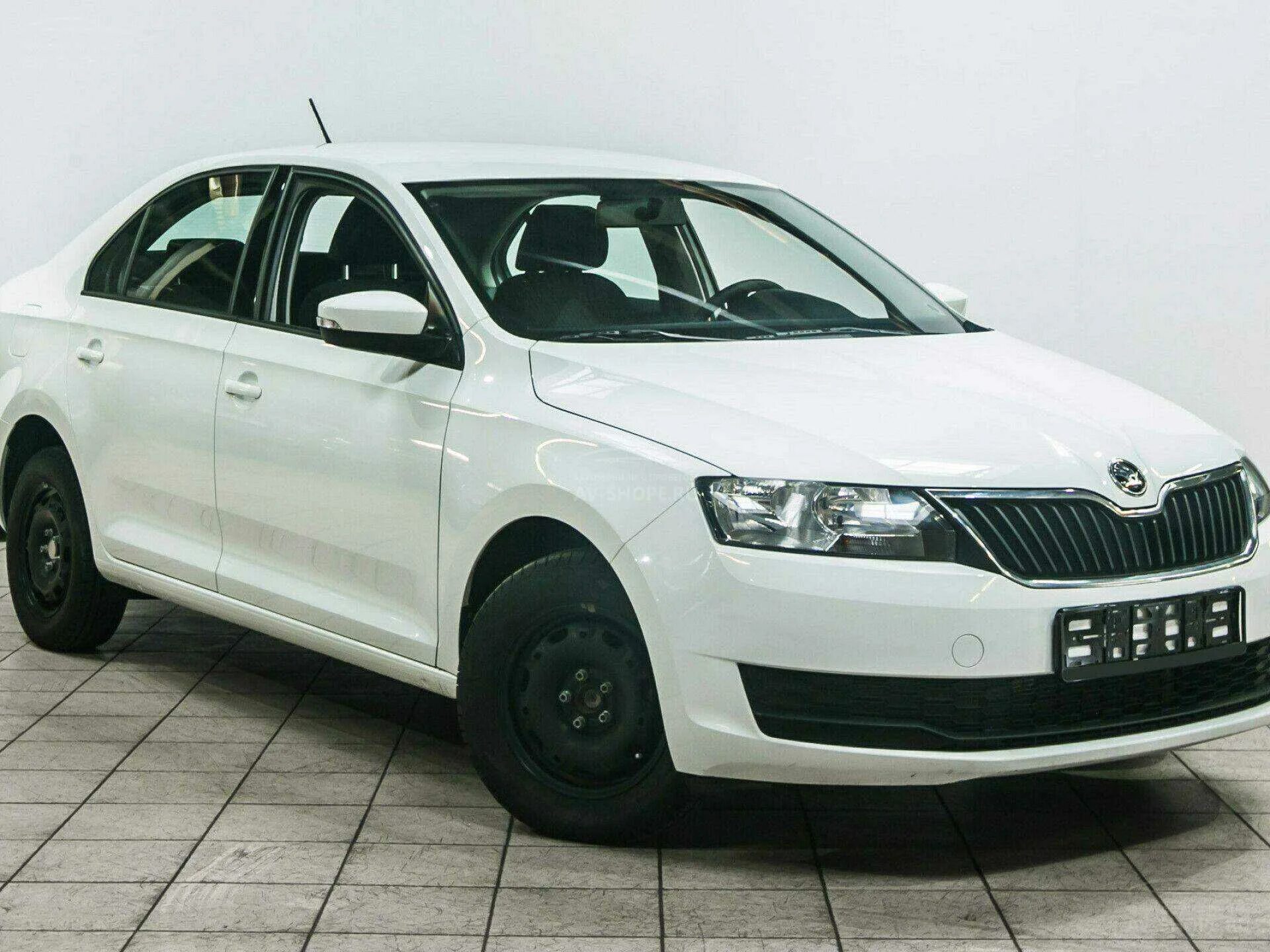 Шкода рапид 2019 масло. Шкода Рапид 2019 года. Шкода Рапид 1.6 90 л.с. Skoda Rapid Rapid 2020. Шкода Рапид 2019 года белая.