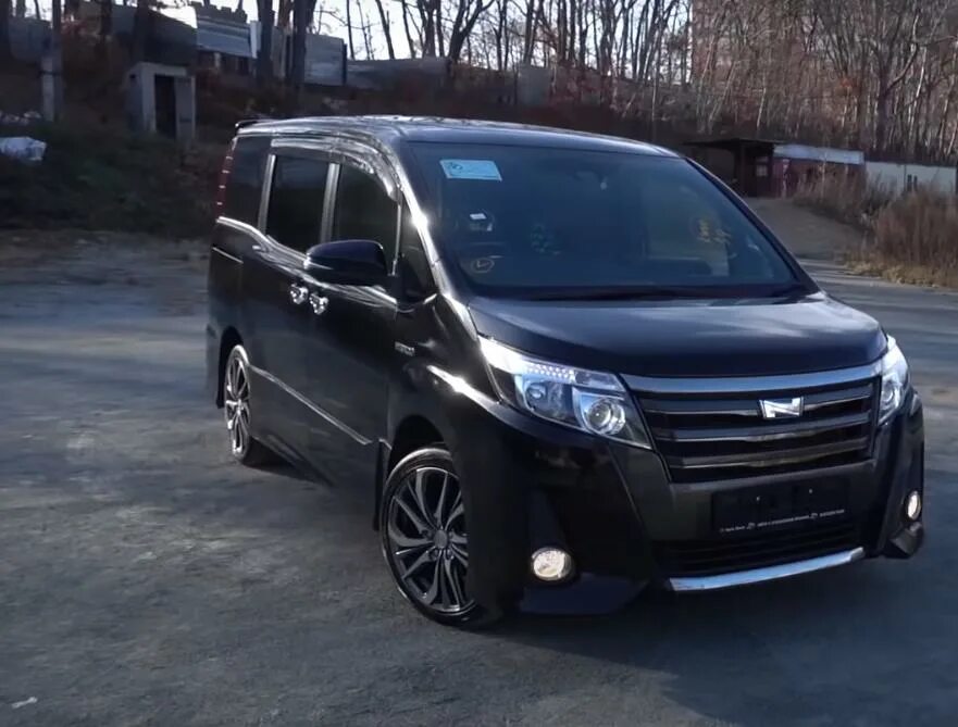 Тойота Ноах гибрид 2015. Тойота Ноах 2020. Тойота Ноах гибрид 2014. Toyota Noah 2020 гибрид. Noah гибрид