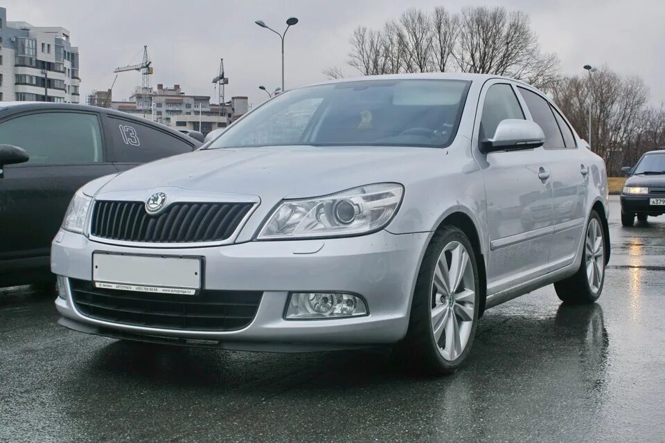 Купить шкоду октавию 2012. Skoda Octavia 2012 1.8.