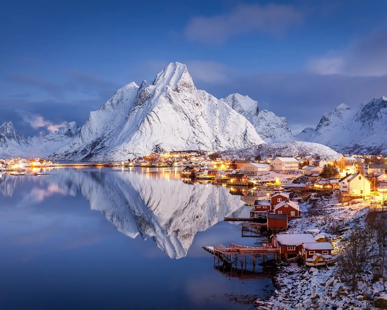 Фунес, доломитовые альпы, италия. Рейне лофотенские острова норвегия. Снежная лапландия. Север урала север урала. Страны со снегом.