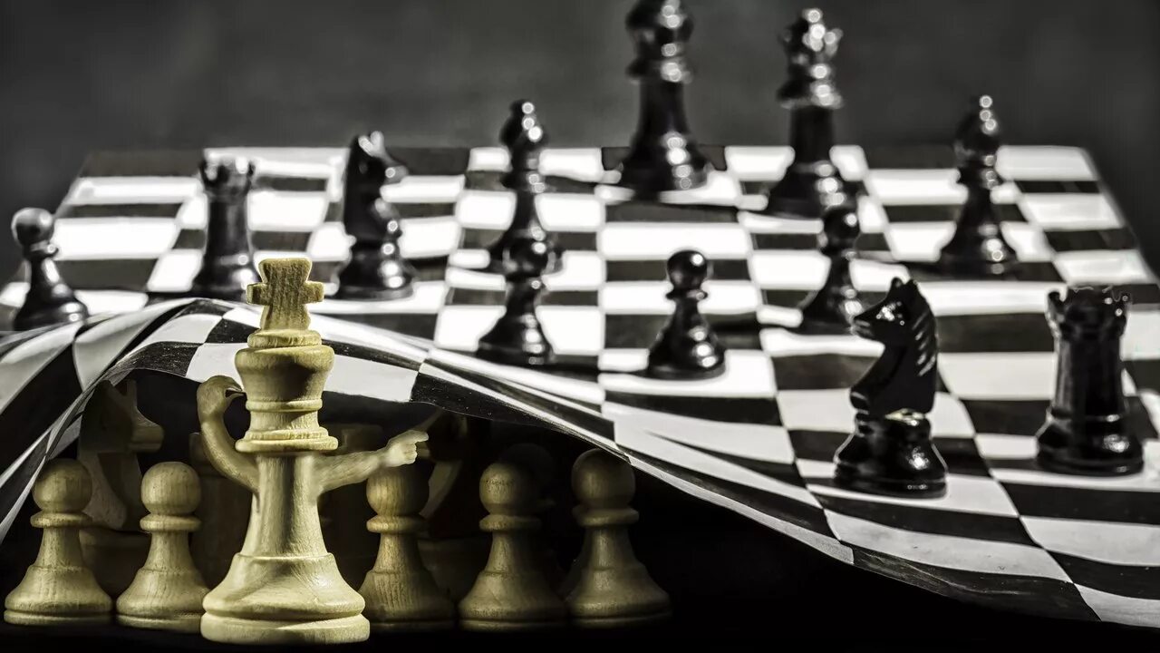 It can chess. It can chess