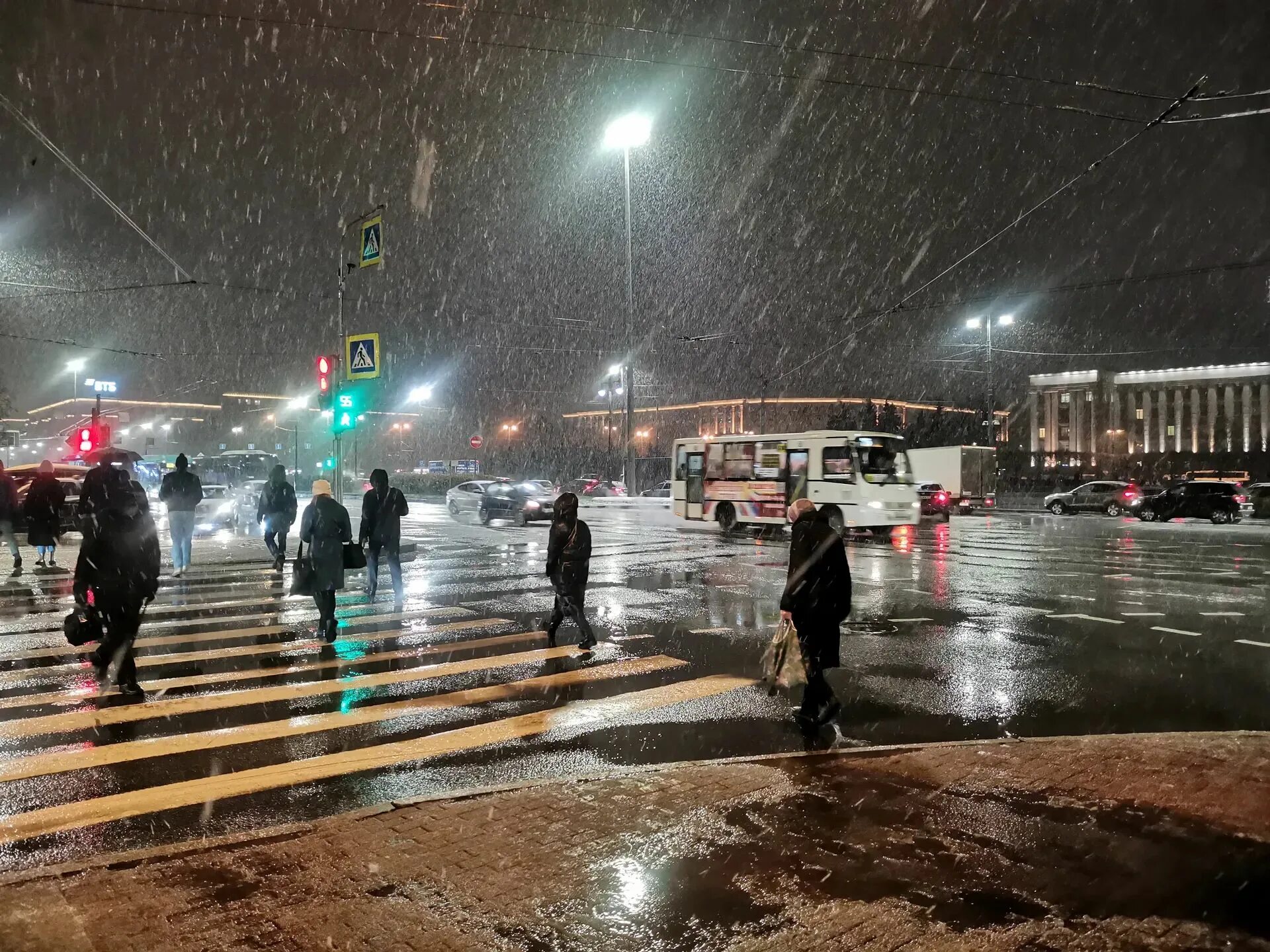 Какое сейчас атмосферное в спб