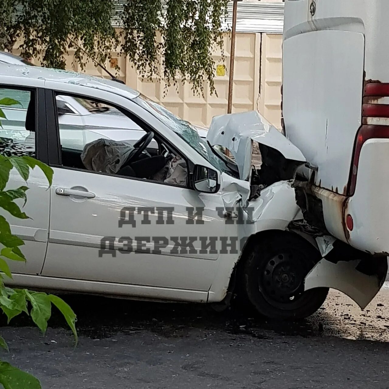 Дтп дзержинск на свердлова. Улица грибоедова дзержинск ночью. Дтп дзержинск нижегородская. Дтп дзержинск нижегородская. Пересечение перекрестка.