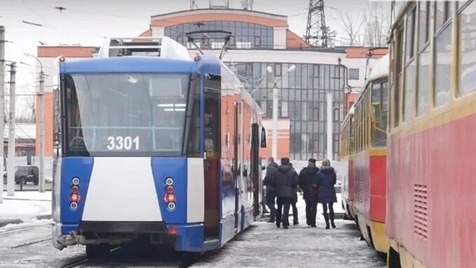 Муп центртранс барнаул. Транспорт барнаул. трамвай барнаул. барнаульский транспорт. барнаульский трамвай 3301.