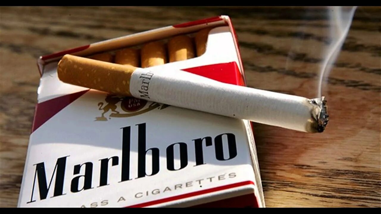 Сигареты woog. Мальборо 40 сигарет в пачке. Сигареты Мальборо 2023. Обои Мальборо сигареты. Фотографии сигарет Мальборо.