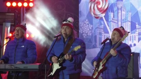 Песни стороной прошла