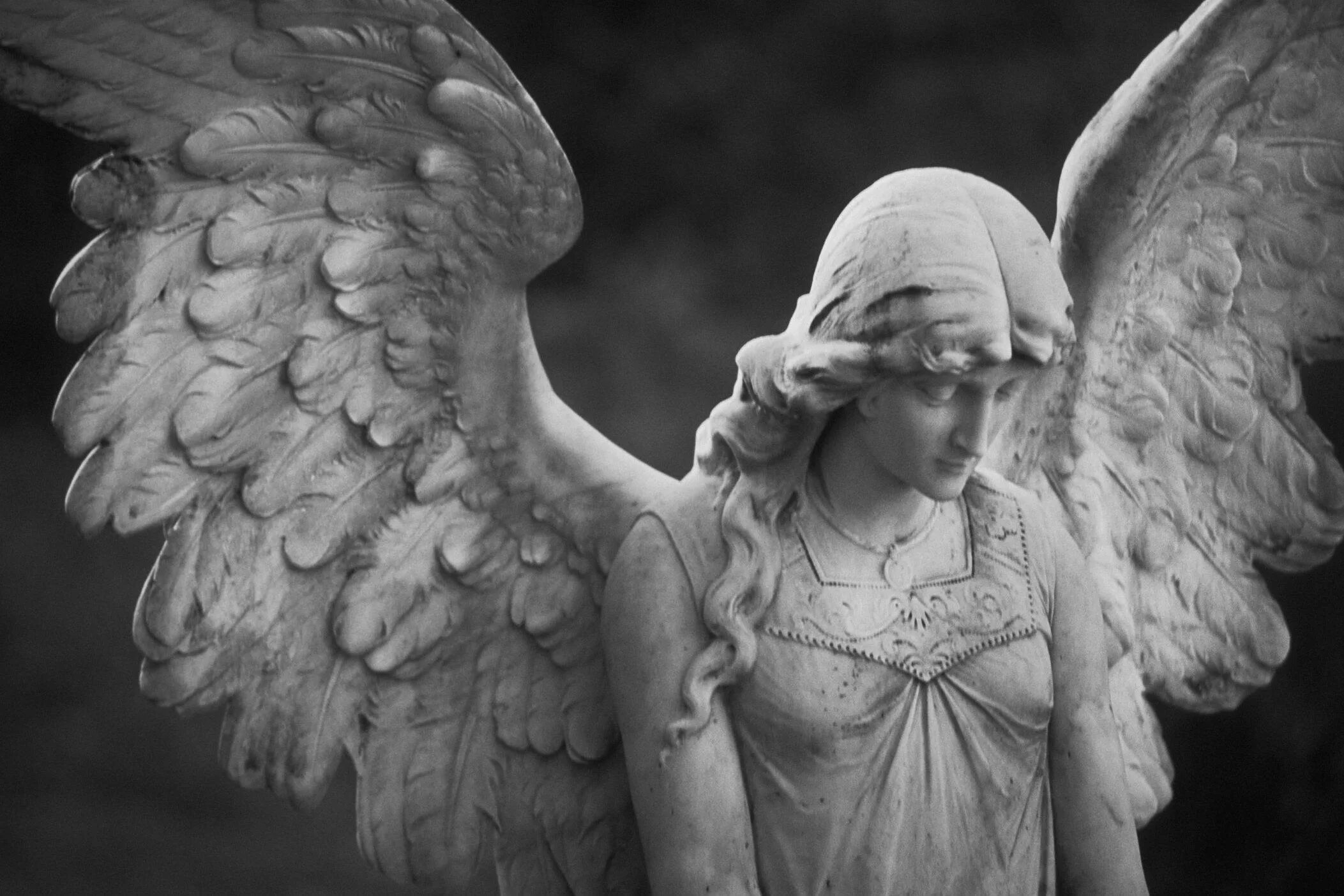 Your guardian angel. Скульптура ангел Разиэль. Разиэль ангел статуя. Ангелов ангел Ангелович. Скульптура ангела с крыльями.