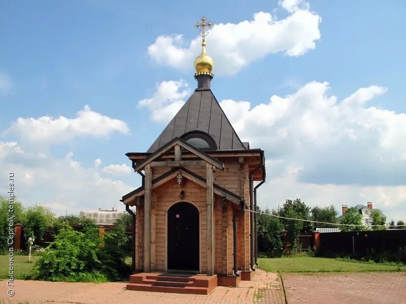 Церковь умягчение злых сердец перерва. Церковь умягчение злых. Православный храм на улице бутлерова. Храм во имя иконы божьей матери усинск. Бачурино храм-часовня умягчение злых.