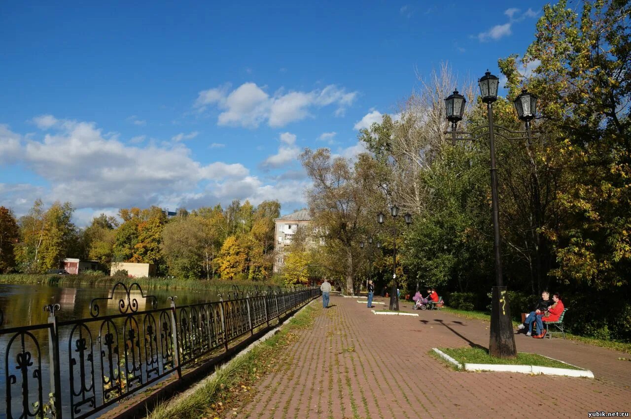 Городской округ королев г королев. Сквер в Юбилейном Королев. Микрорайон Юбилейный Королев. Город Юбилейный Московской области. Парк мкр Юбилейный Королев.