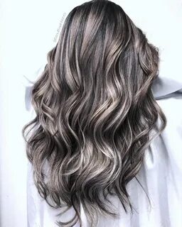 40 Bombshell Silver Hair Color Ideas for 2020 - Hair Adviser Plat...