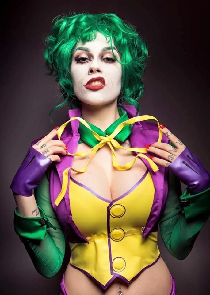Lady joker. Леди джокер. Lady joker. Джокер хэллоуин девушка. Снегурочка леди джокер.