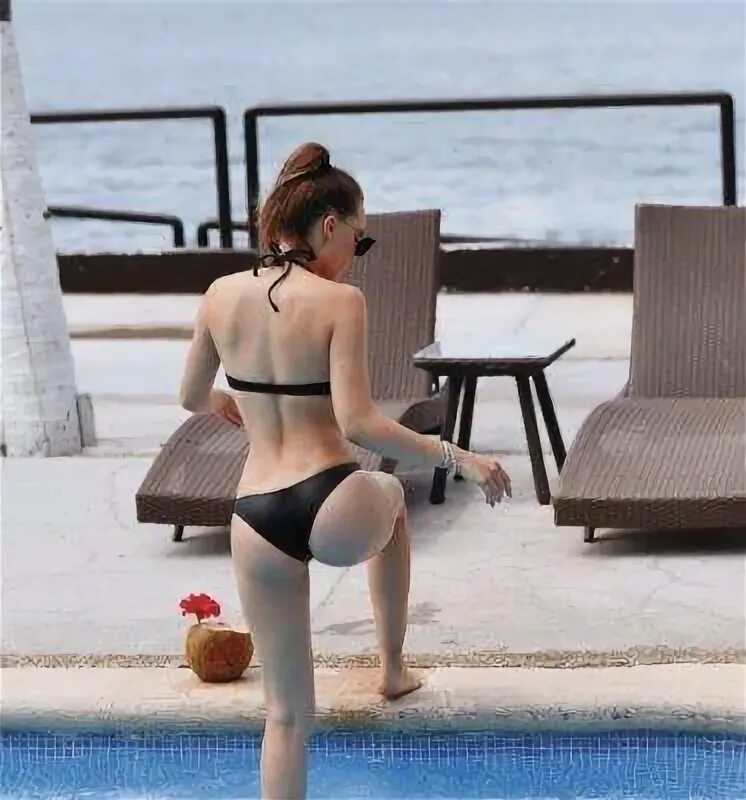 Bella play