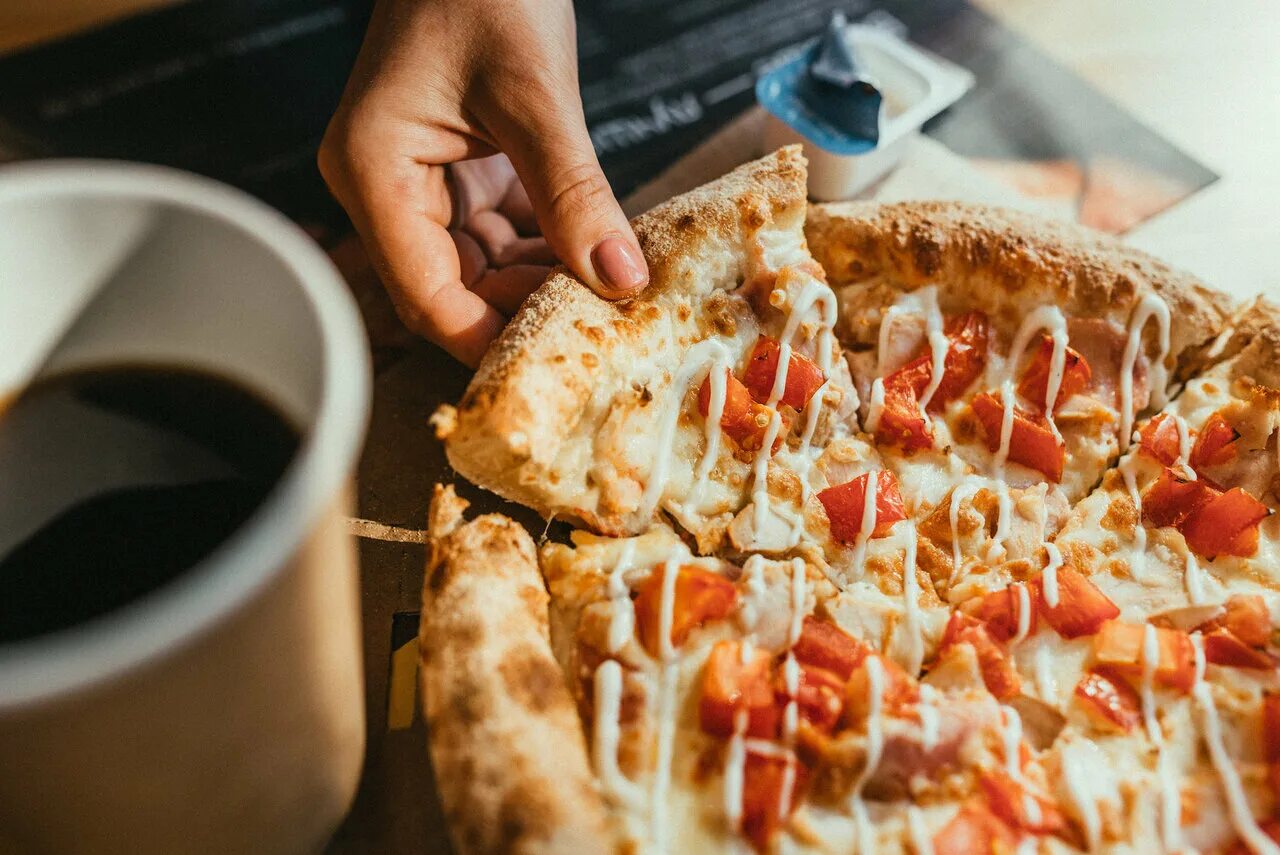 Додо пицца в великом. Трюфель, великий новгород, чудинцева улица. Додо пицца в великом. Додо пицца в великом. Пиццерия в сша.