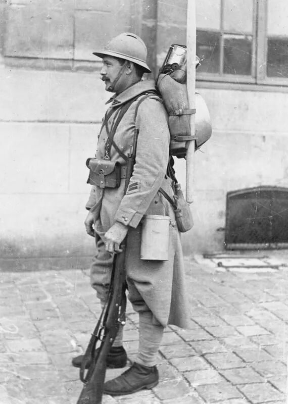 French soldier. Ww1 Франция. Французская армия 1914. Солдат Франции 1914.