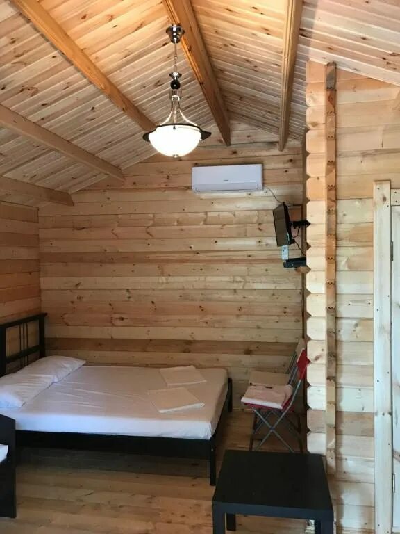 Абхазия холидей. Холидей парк абхазия. Шале новый афон. Гостиница holiday park psyrdzha. Гостиница абхазия новый афон.