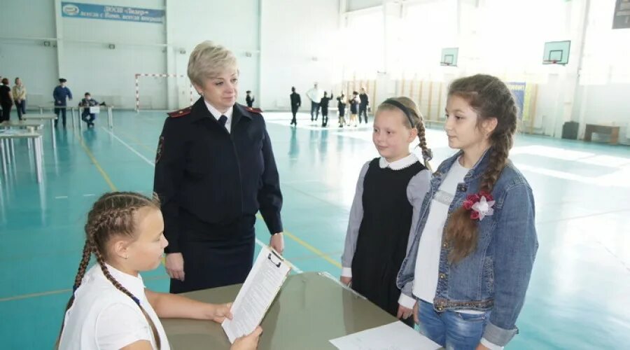 Сайт школ киров калужской области. Дорохов Киров Калужская область. Киров Калужская область учителя.