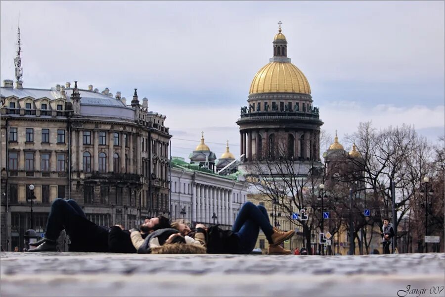 Питер жизнь в Питере. Апрельский Петербург. Петербург в апреле. Санат Петербург в впреле. 17 апреля спб